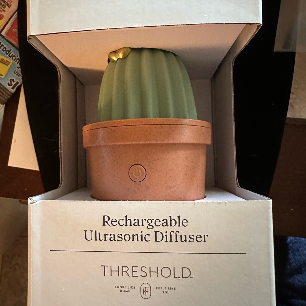 Threshold Green and Tan Dining Diffuser